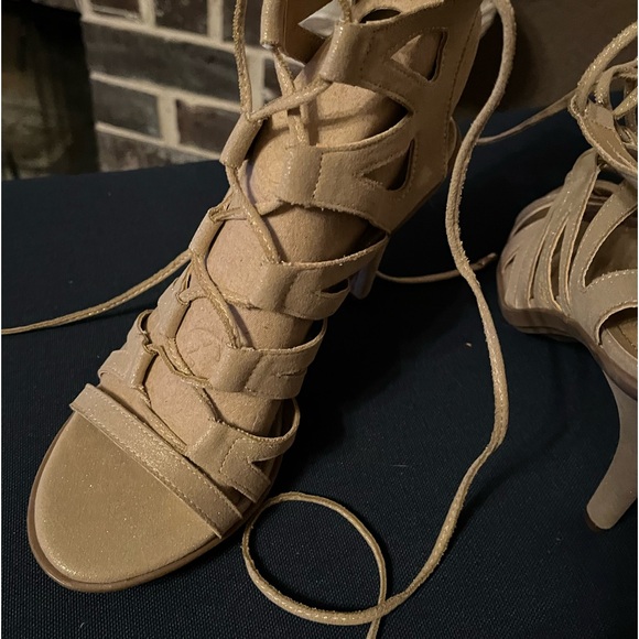 Hot high heel gladiator by Kenneth Cole - Picture 4 of 7